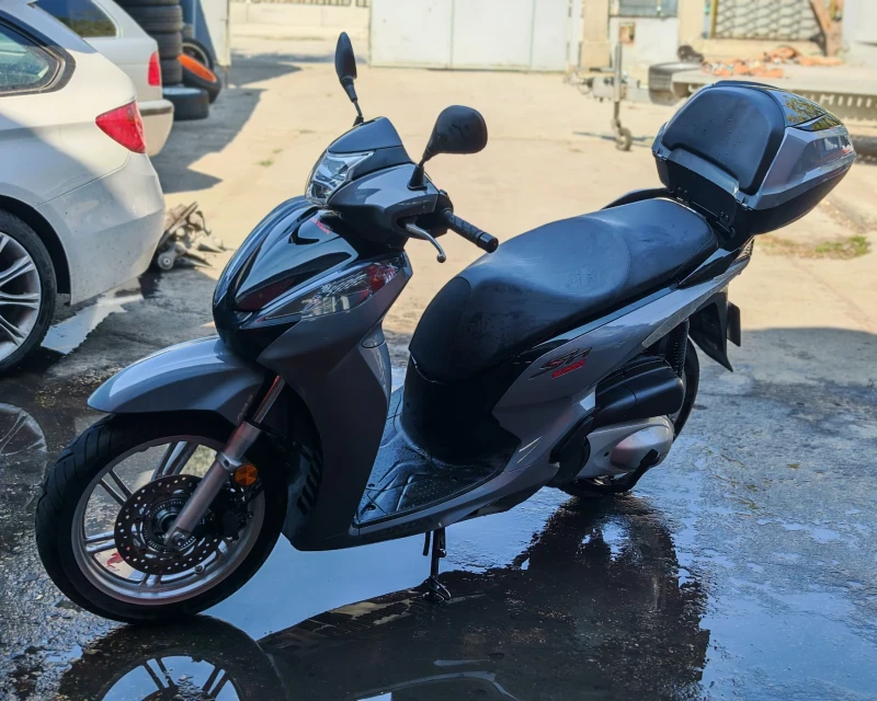 Honda Sh, снимка 6 - Мотоциклети и мототехника - 51577467