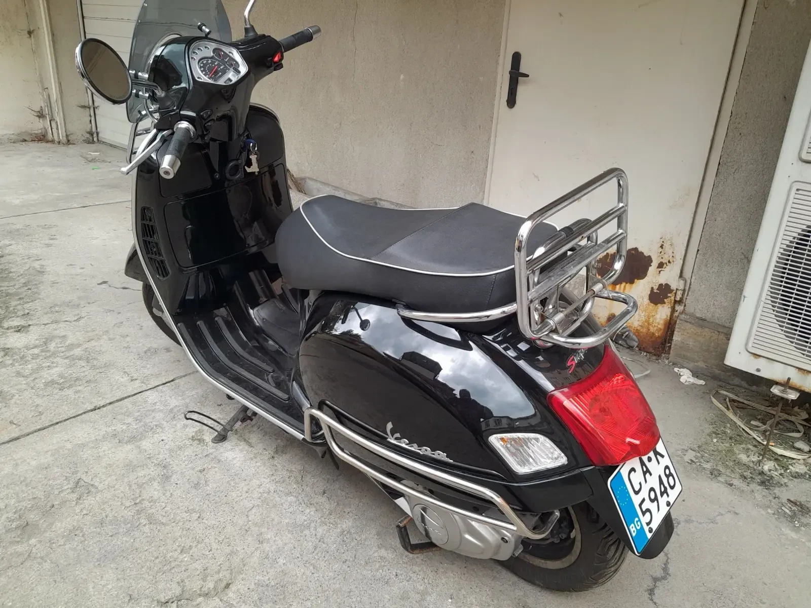 Vespa GTS 125, снимка 2 - Мотоциклети и мототехника - 54396244