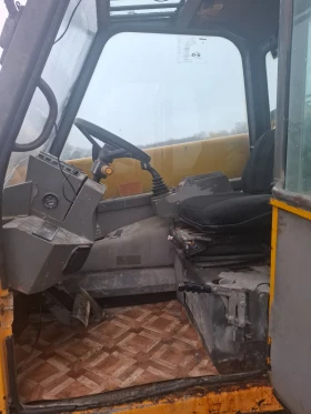 Телескопичен товарач Matbro Teletrac 726, снимка 8