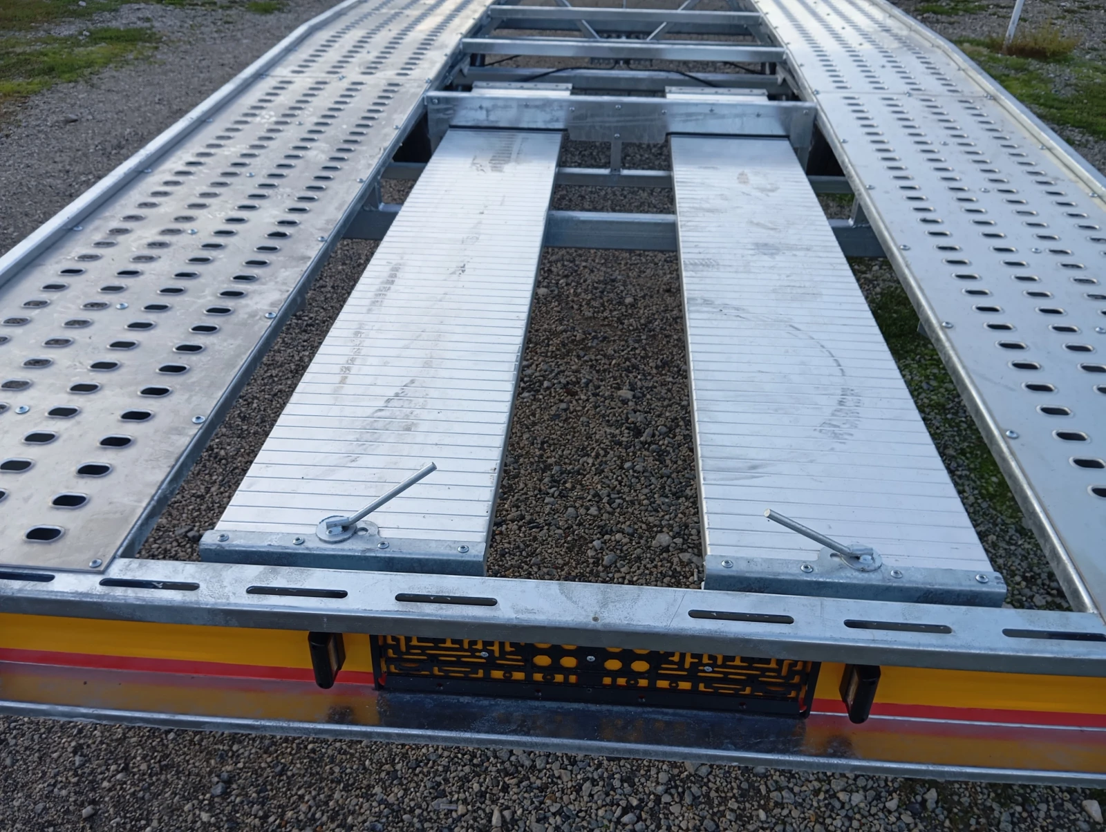   NOVO---8.50/2.15 | Mobile.bg   11