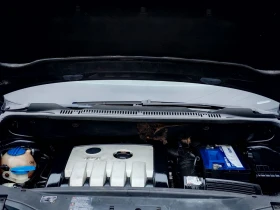 VW Touran 2.0TDI(140)* HIGHLINE* XENON* НОВ ВНОС* , снимка 16