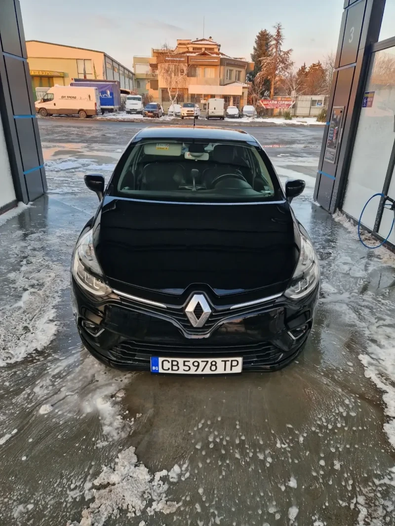 Renault Clio, снимка 1 - Автомобили и джипове - 49212658