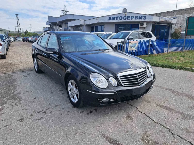 Mercedes-Benz E 220 CDI, снимка 1 - Автомобили и джипове - 47331107