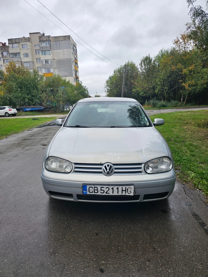 VW Golf Спешно!!!, снимка 1 - Автомобили и джипове - 47393143