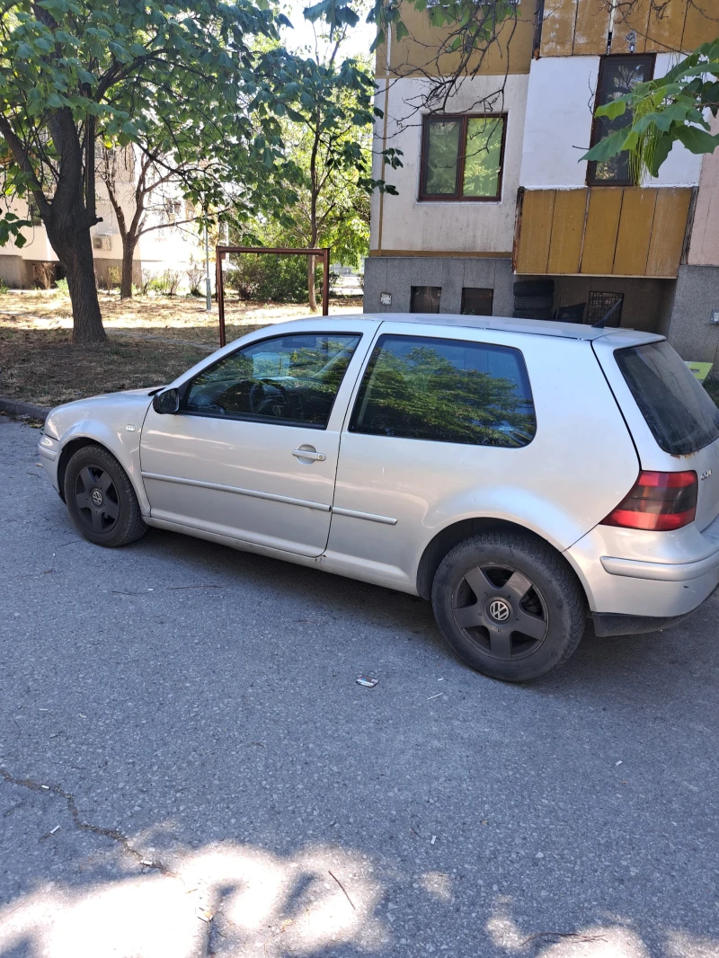 VW Golf 4, снимка 1 - Автомобили и джипове - 47446915