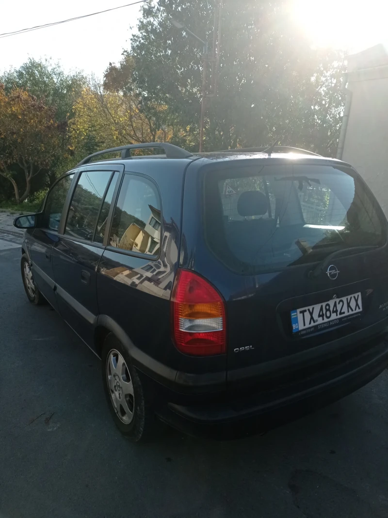 Opel Zafira 1.8, снимка 7 - Автомобили и джипове - 48025204