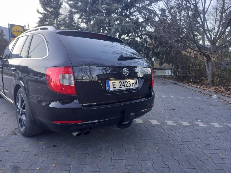 Skoda Superb, снимка 5 - Автомобили и джипове - 48181117