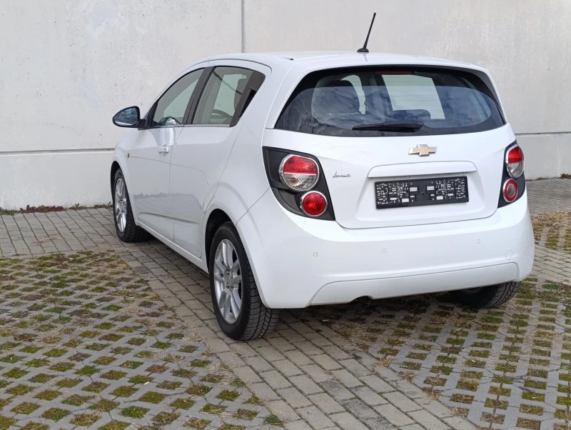 Chevrolet Aveo AUTOMATIC, снимка 6 - Автомобили и джипове - 48801191