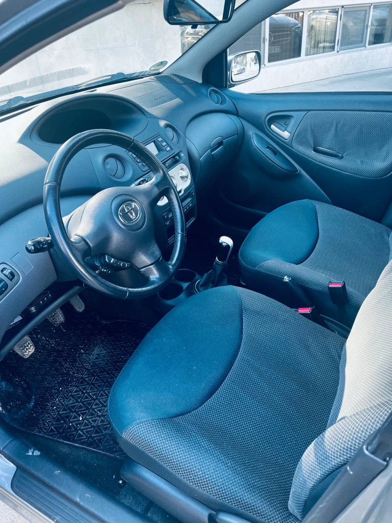 Toyota Yaris, снимка 4 - Автомобили и джипове - 49158429