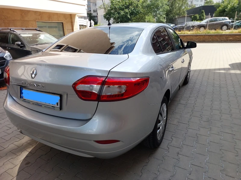 Renault Fluence 1.5 dci, снимка 3 - Автомобили и джипове - 52517778