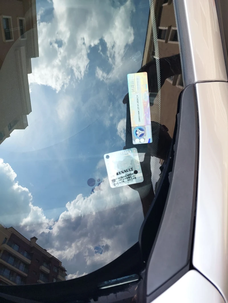 Renault Fluence 1.5 dci, снимка 5 - Автомобили и джипове - 52517778