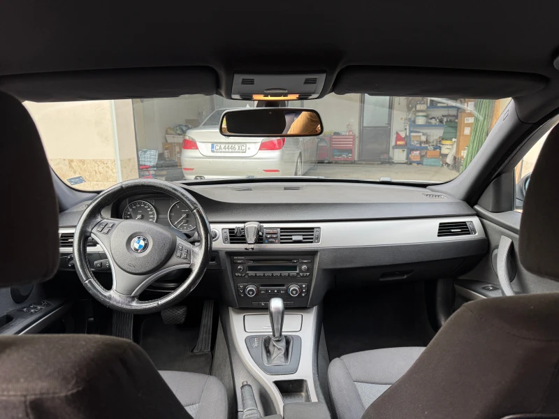 BMW 320, снимка 11 - Автомобили и джипове - 52449939