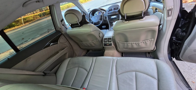 Mercedes-Benz E 320 CDI AVANTGARDE, снимка 12 - Автомобили и джипове - 52265914