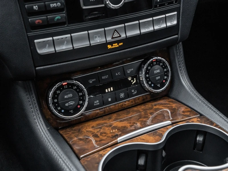 Mercedes-Benz CLS 500 4MATIC* Premium Audio* Масаж* Подгрев, снимка 16 - Автомобили и джипове - 52564225