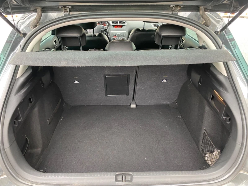 Citroen C4 1.6 HDI 92к.с. euro 5, снимка 11 - Автомобили и джипове - 53116118