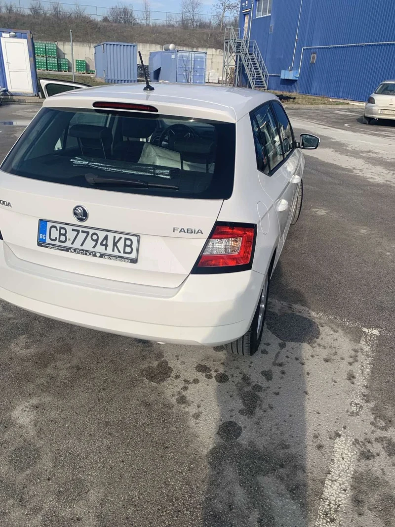 Skoda Fabia Т, снимка 3 - Автомобили и джипове - 53384180