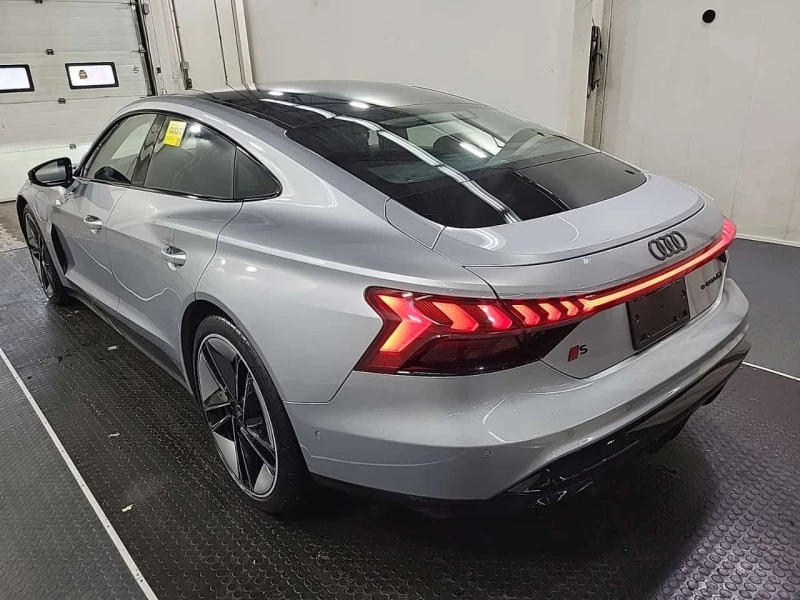 Audi E-Tron GT TECHNIK /B&O/360/DIS/PANO/NAVI/LANE ASSIST, снимка 4 - Автомобили и джипове - 53560791