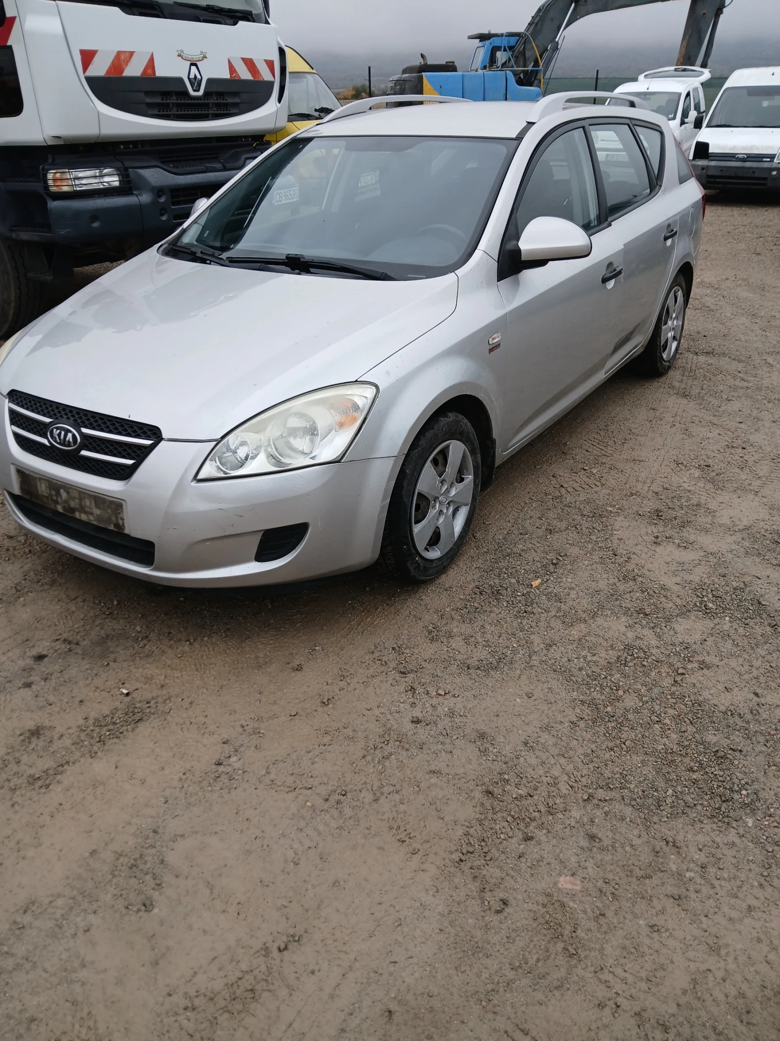 Kia Ceed 1.6 дизел на части, снимка 1