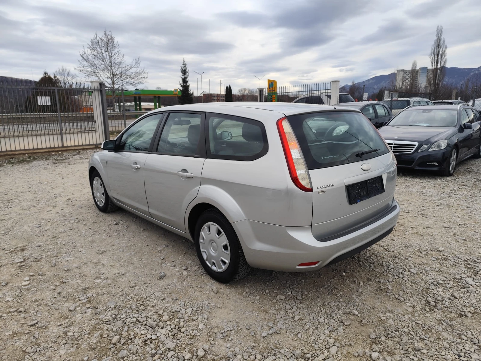 Ford Focus 1.6 дизел - изображение 7