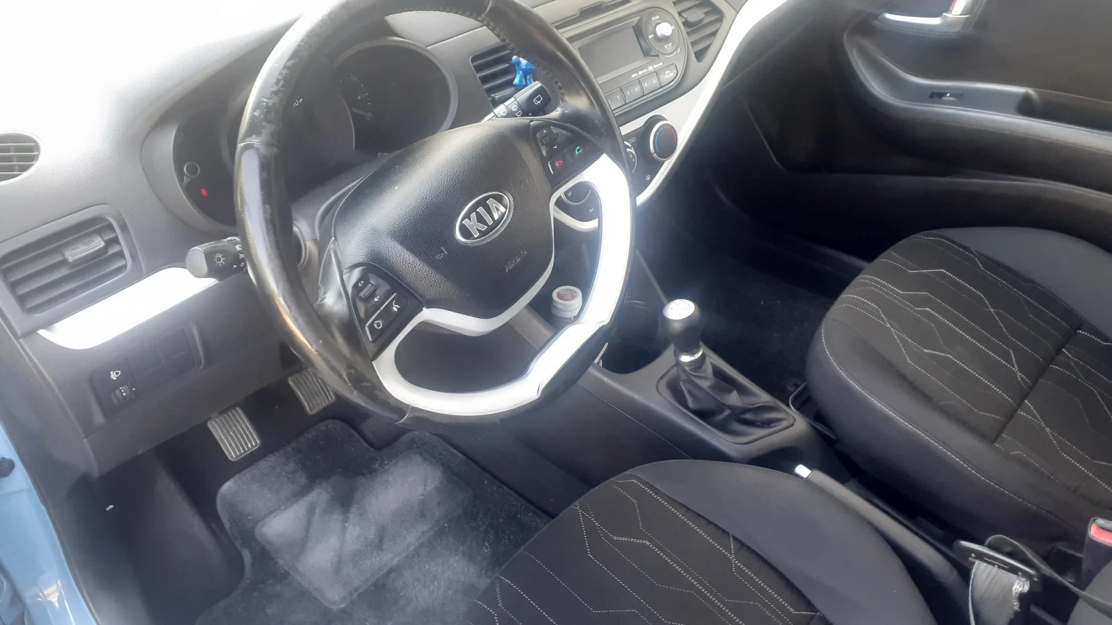 Kia Picanto 1.0 - изображение 7
