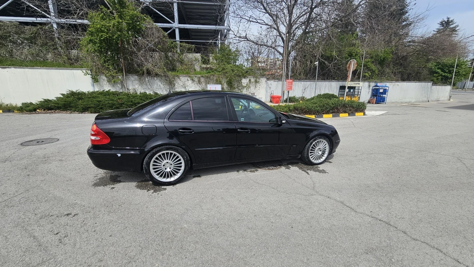 Mercedes-Benz E 240  - изображение 7