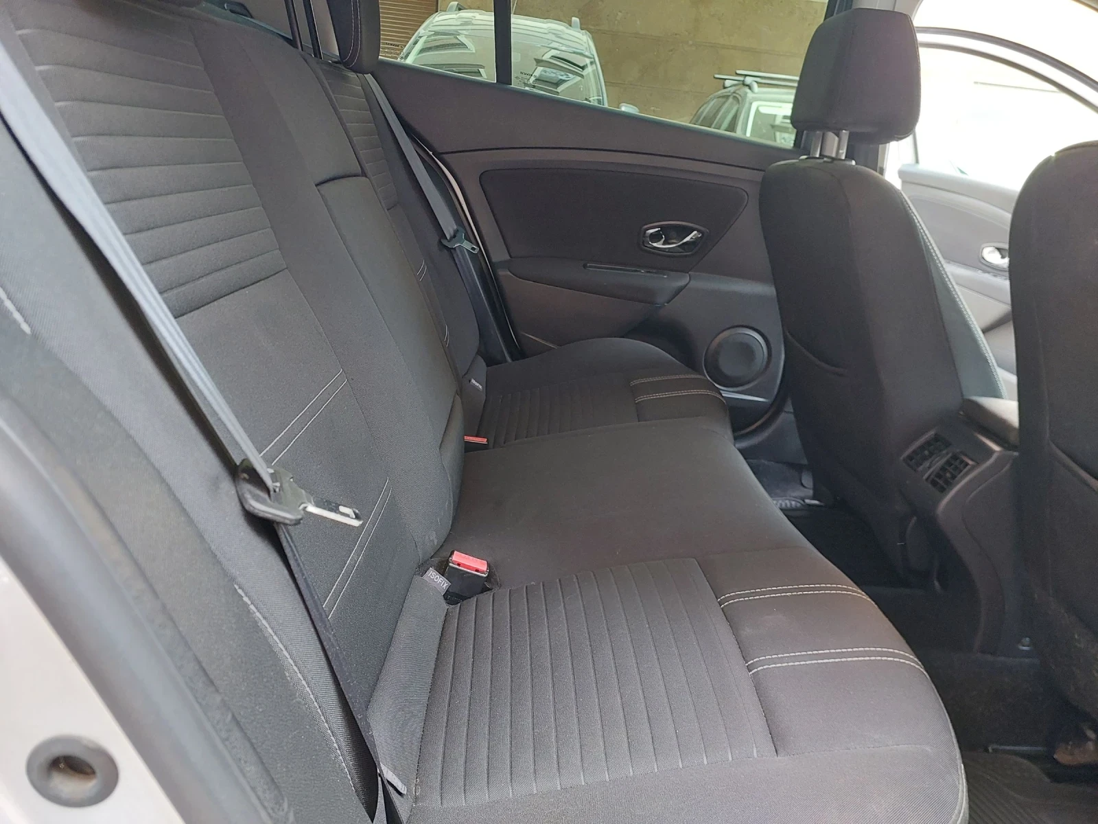 Renault Fluence 1.5 dci - изображение 10