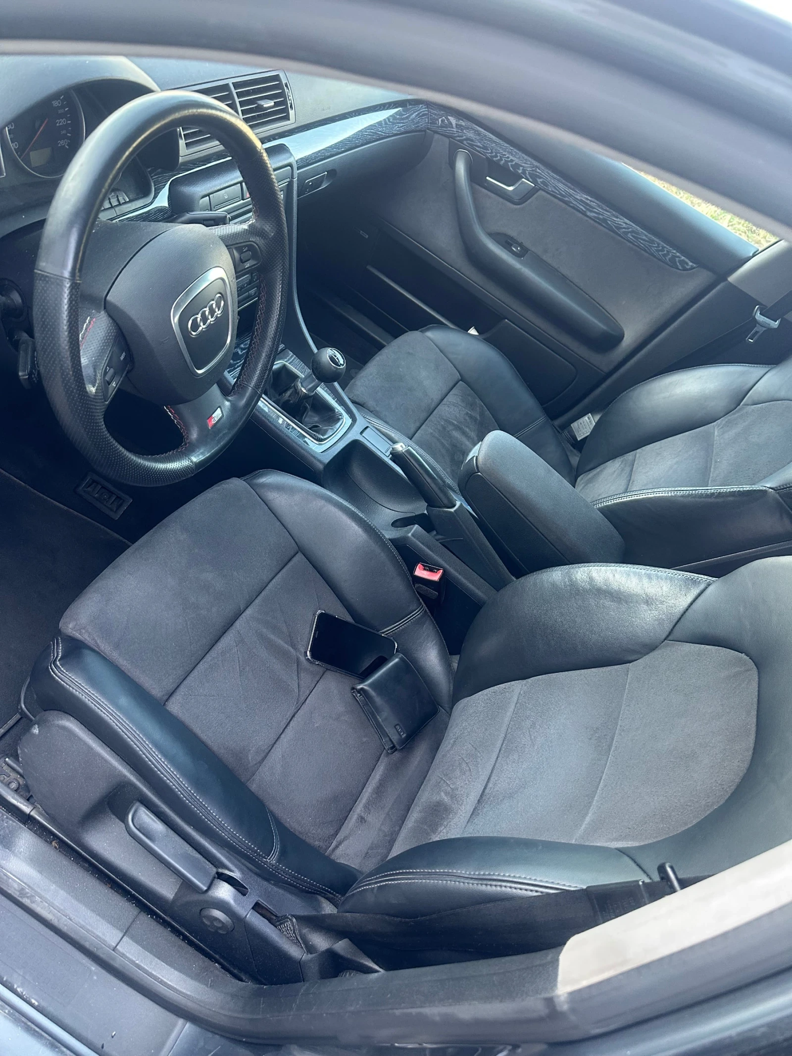 Audi A4 B6 - изображение 2