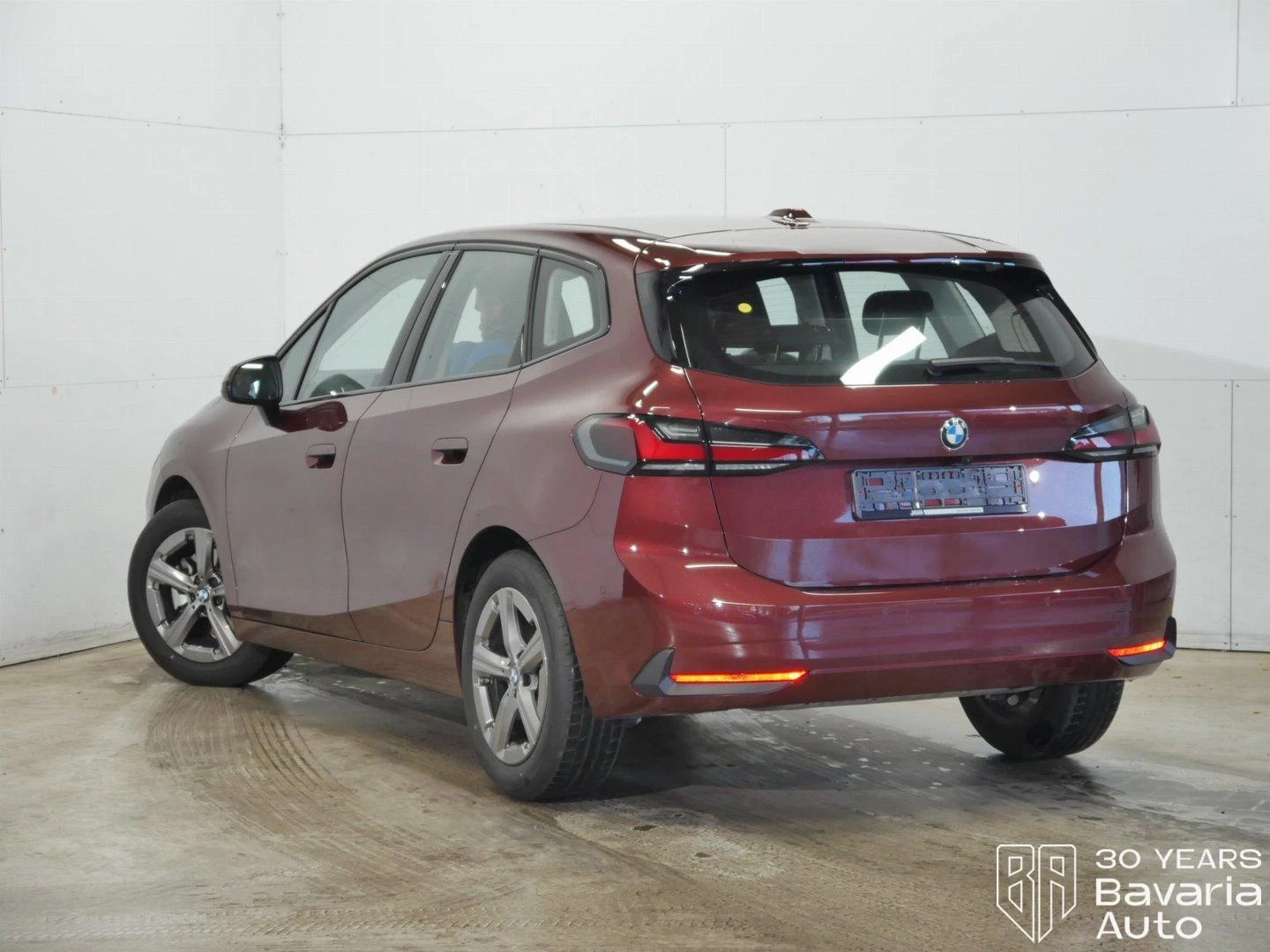 BMW 220 i Active Tourer Steptronic | Mobile.bg   2
