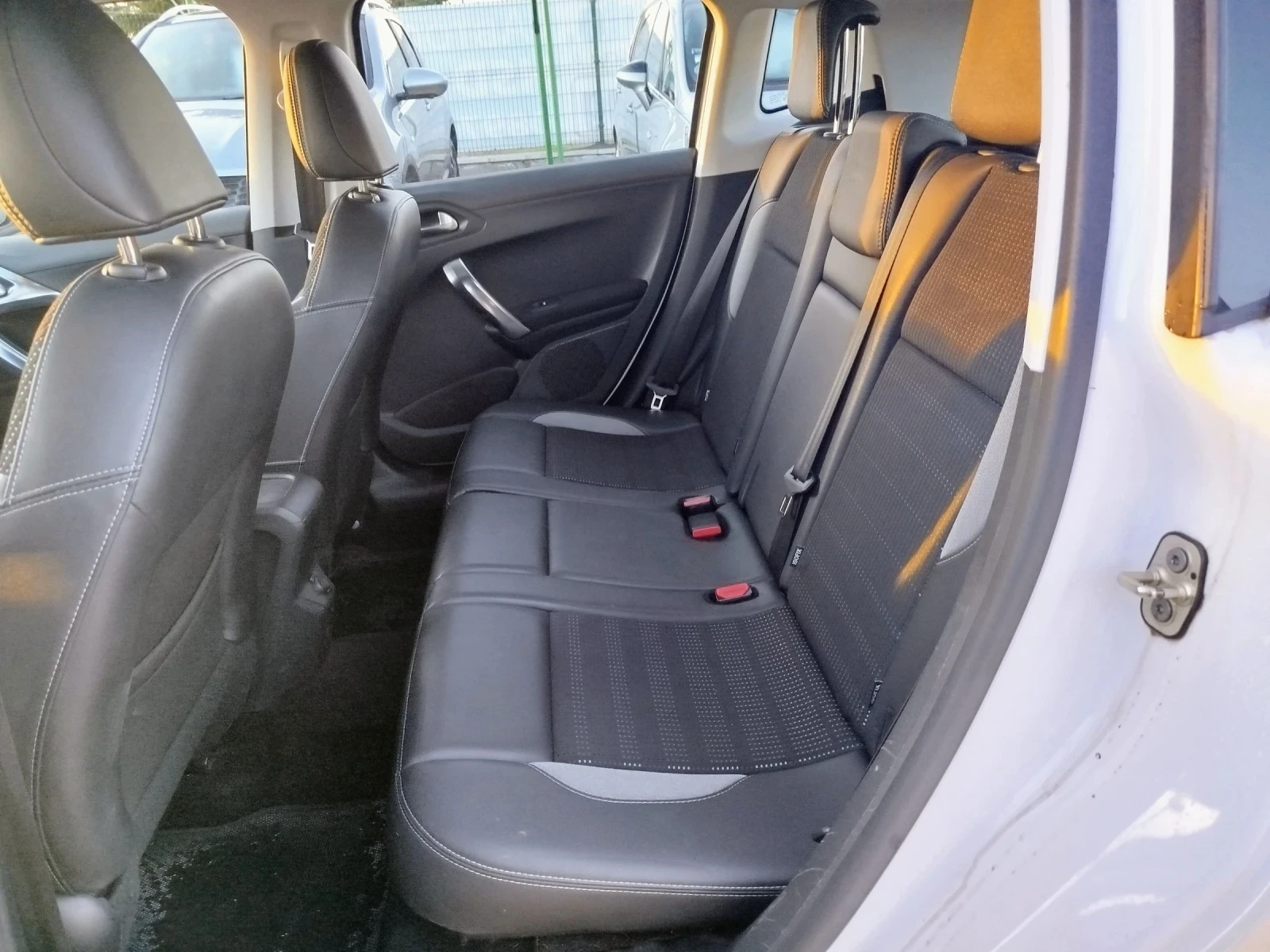 Peugeot 2008 1.6 e-HDI ������ ���������  | Mobile.bg � ����������� 12