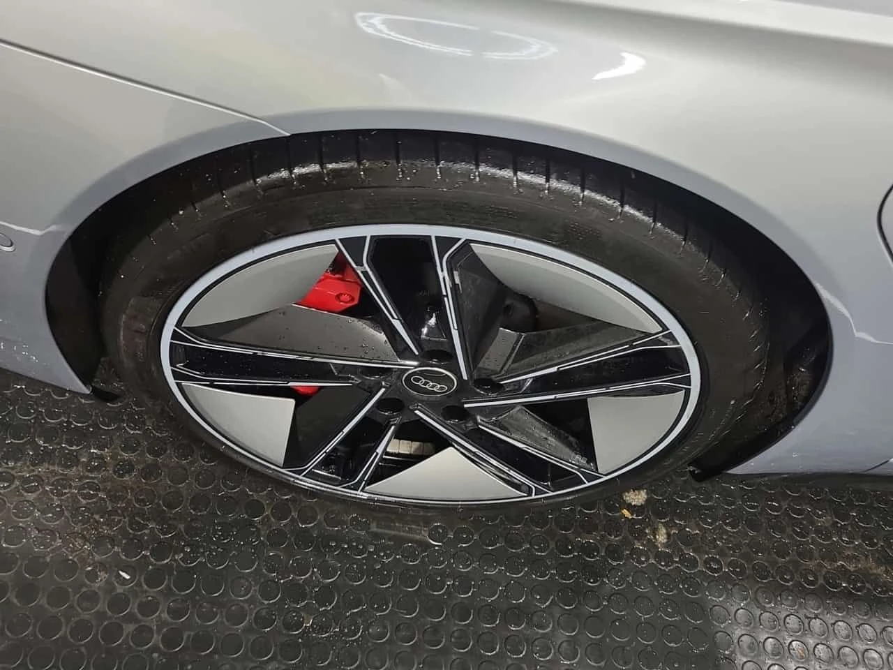 Audi E-Tron GT TECHNIK /B&O/360/DIS/PANO/NAVI/LANE ASSIST - изображение 6