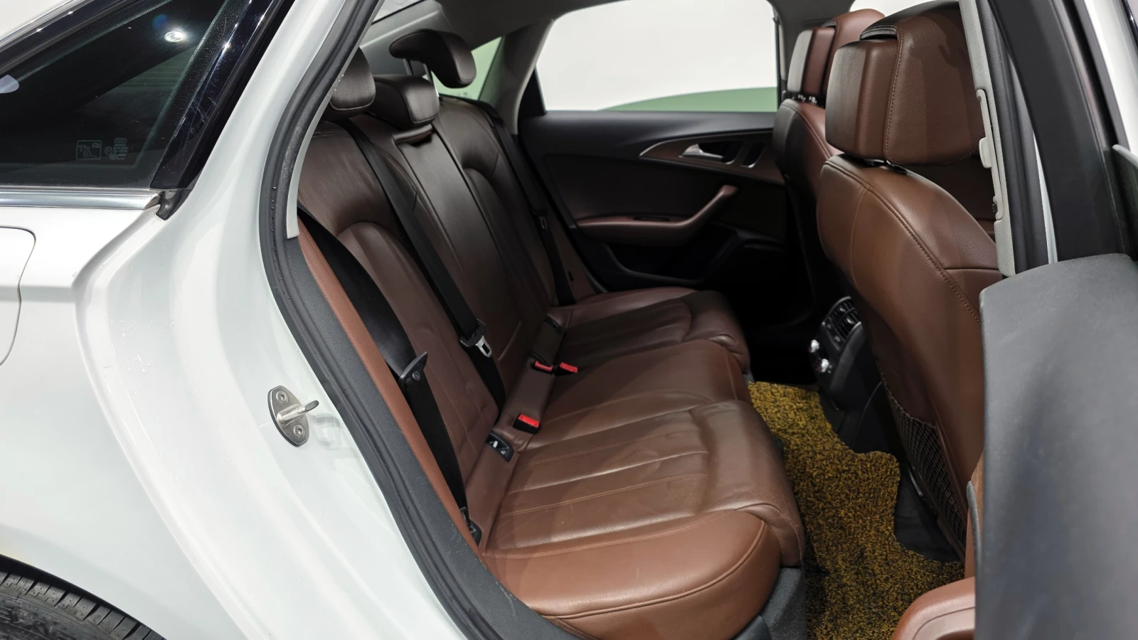 Audi A6 3.0TDI/FACE/Пълна сервизна история !!! - изображение 9