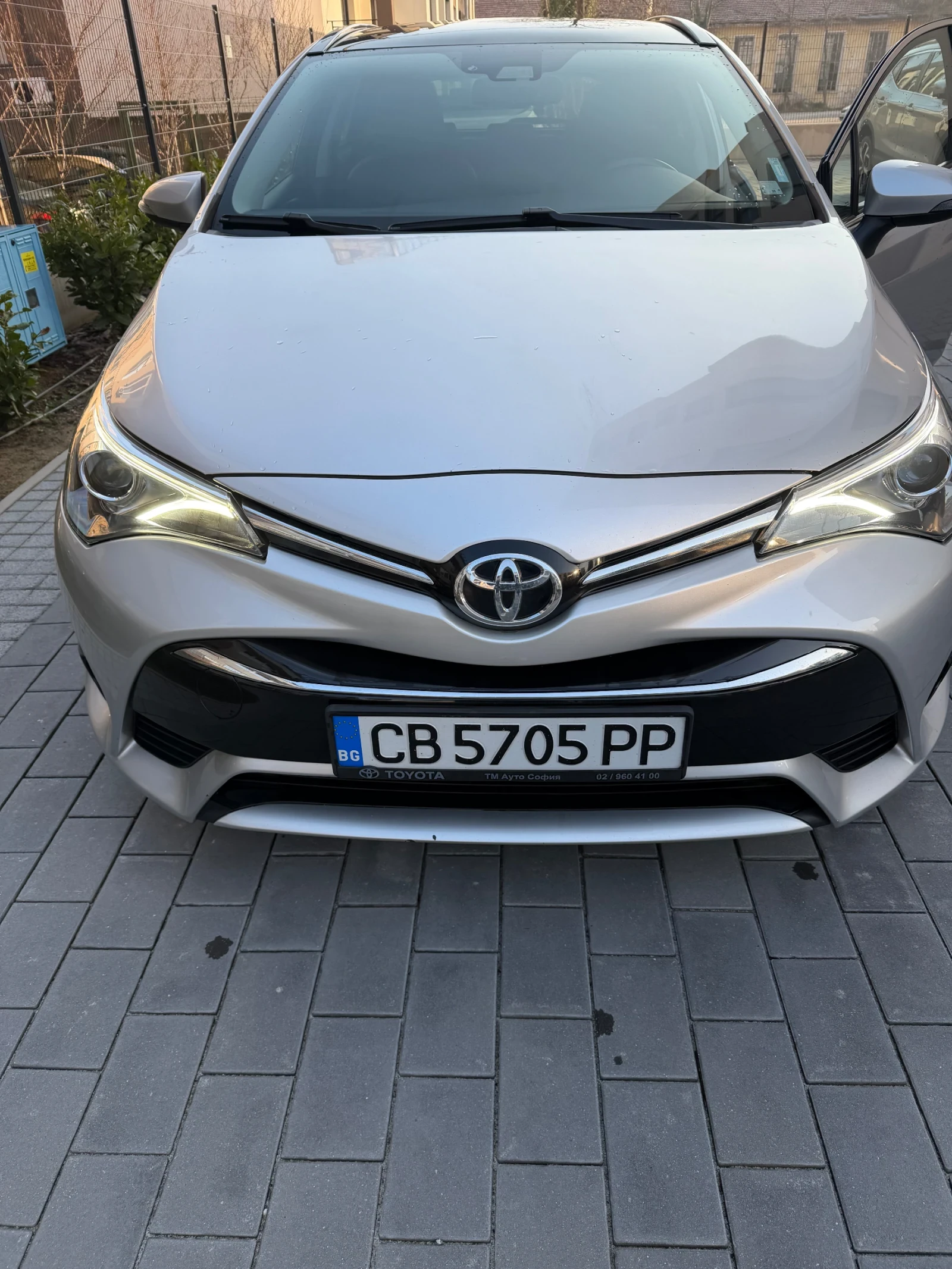 Toyota Avensis 2.0 D-4D 143 к.с