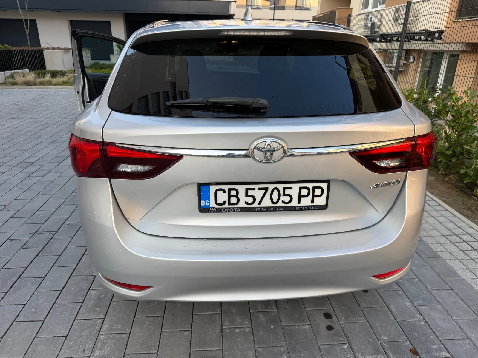 Toyota Avensis 2.0 D-4D 143 к.с, снимка 4 - Автомобили и джипове - 53731038
