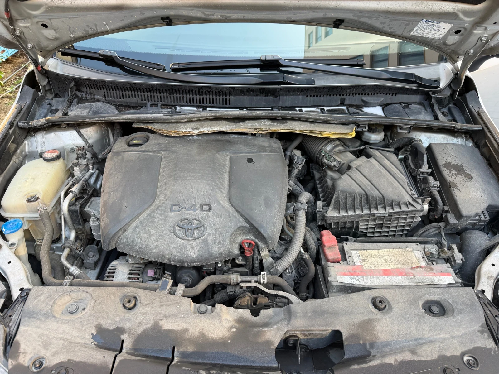 Toyota Avensis 2.0 D-4D 143 к.с, снимка 15 - Автомобили и джипове - 53731038