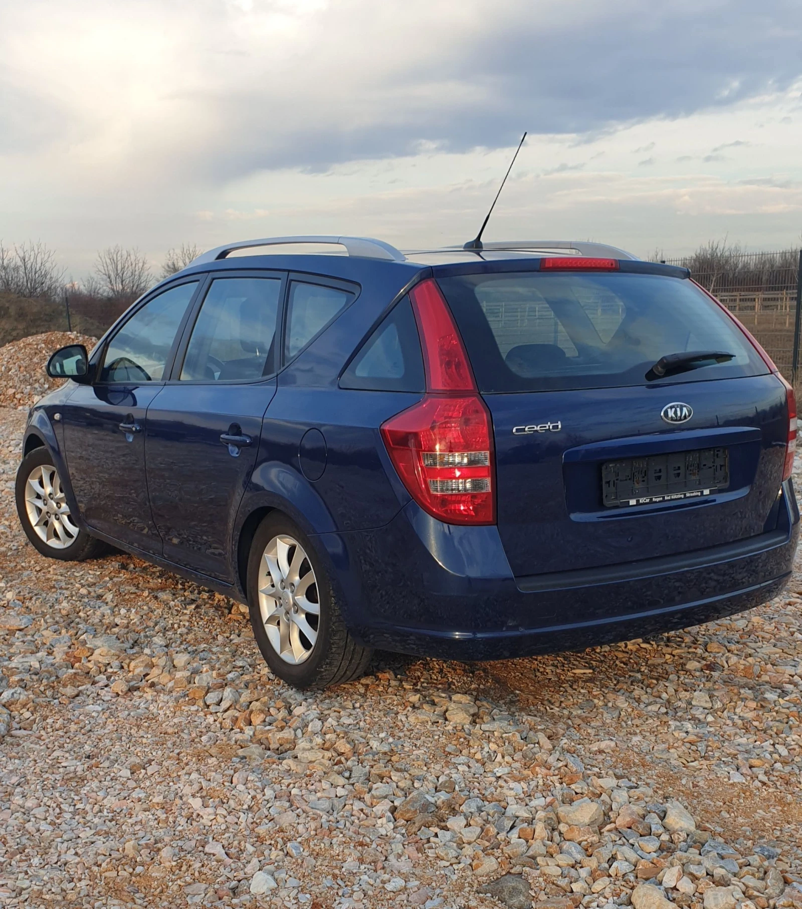 Kia Ceed 1.6 LPG, снимка 5 - Автомобили и джипове - 54324530