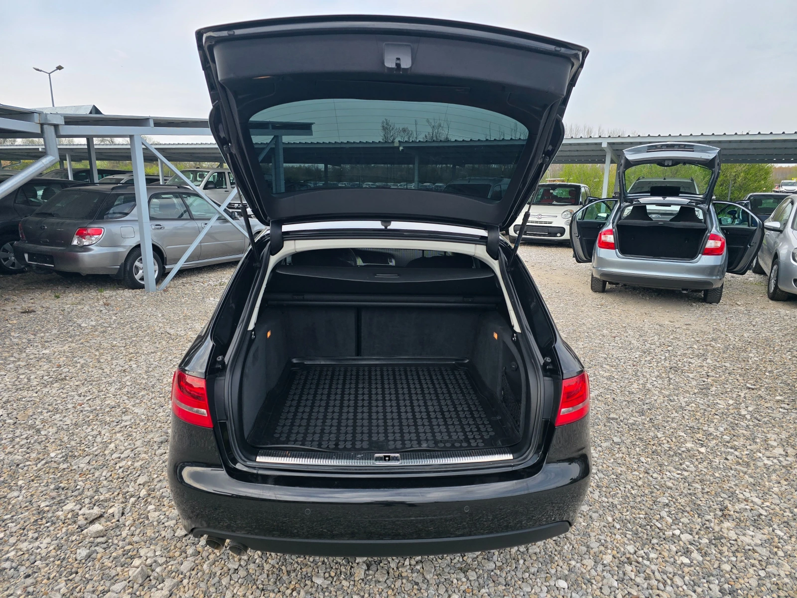 Audi A4 2.0 TDI 143кс ! ! АВТОМАТИК ! ! , снимка 15 - Автомобили и джипове - 54249926