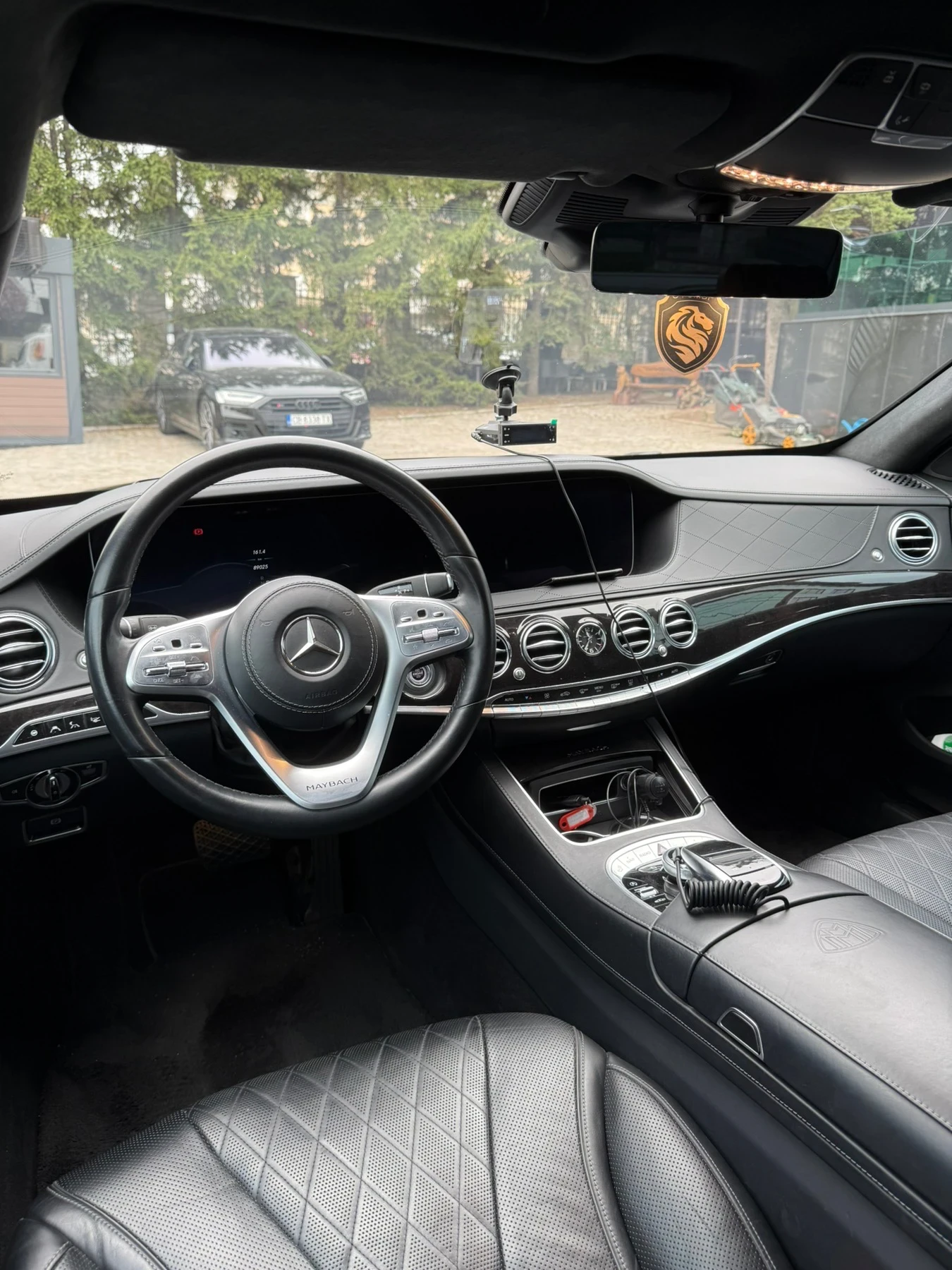 Mercedes-Benz S 560 Maybach, снимка 6 - Автомобили и джипове - 54296001