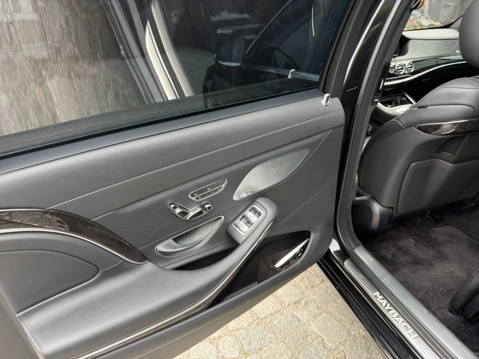 Mercedes-Benz S 560 Maybach, снимка 10 - Автомобили и джипове - 54296001