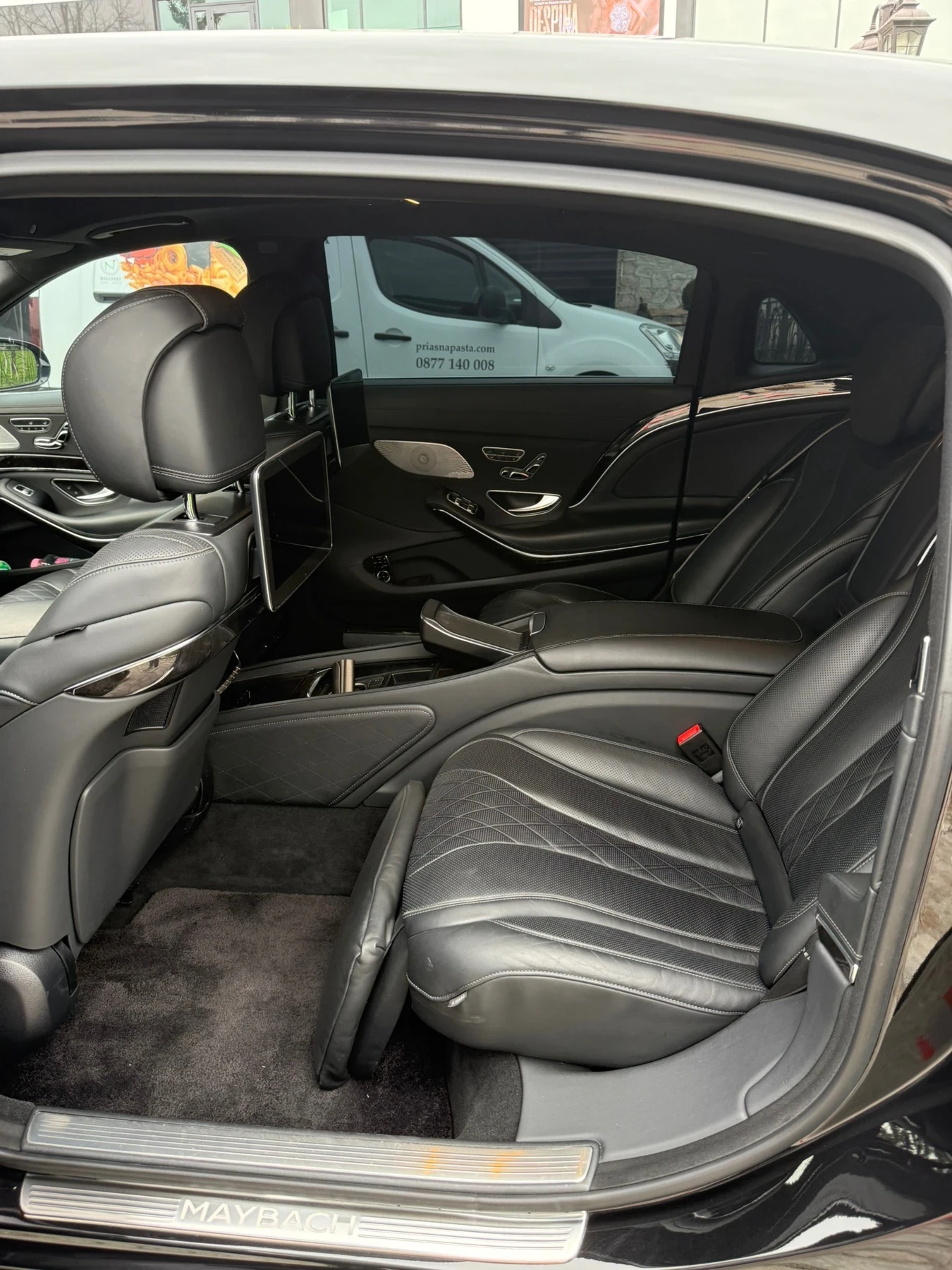 Mercedes-Benz S 560 Maybach, снимка 11 - Автомобили и джипове - 54296001