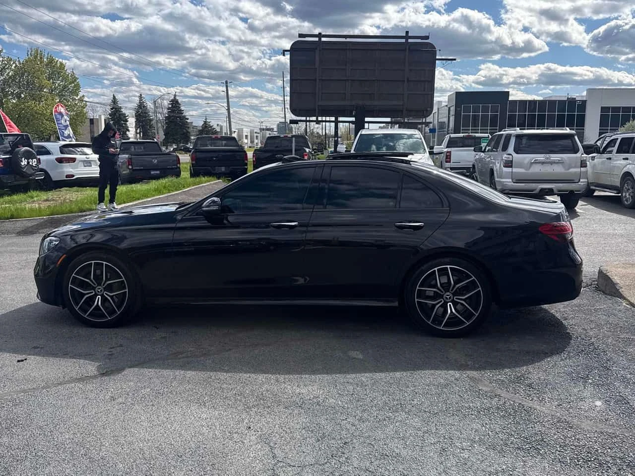 Mercedes-Benz E 450 ДИСТРОНИК * 360 * BURMESTER * PANO * ПОДГРЕВИ, снимка 17 - Автомобили и джипове - 54512908