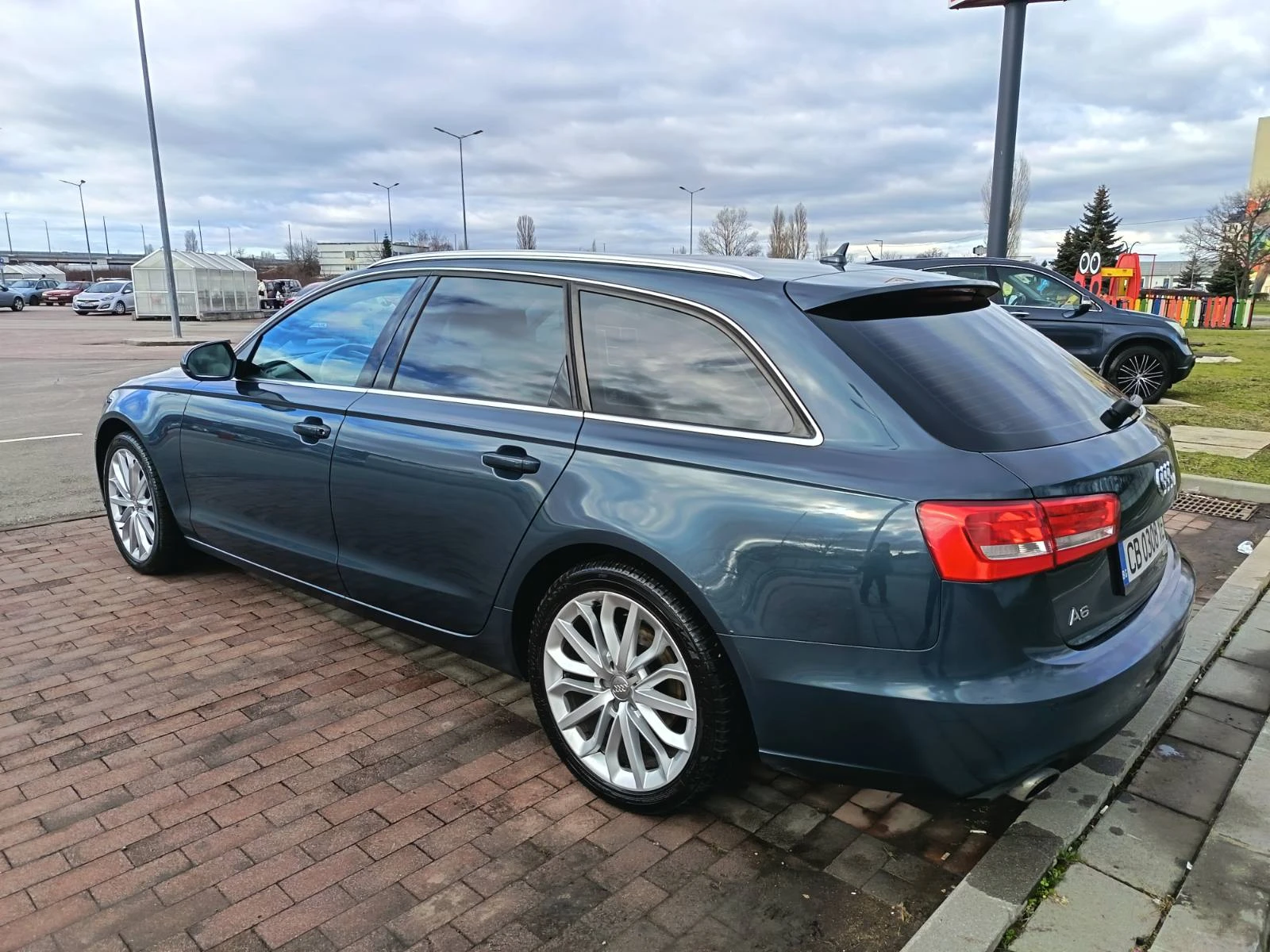 Audi A6, снимка 5 - Автомобили и джипове - 54600135