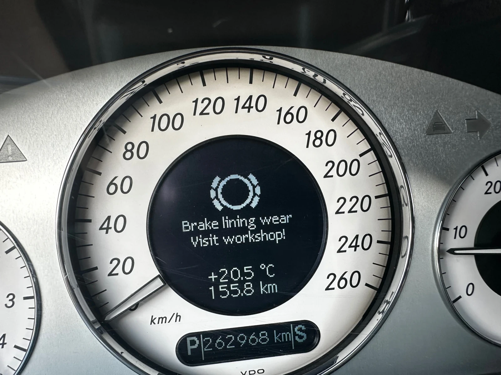 Mercedes-Benz E 320 3.2CDI R6, снимка 10 - Автомобили и джипове - 54668165