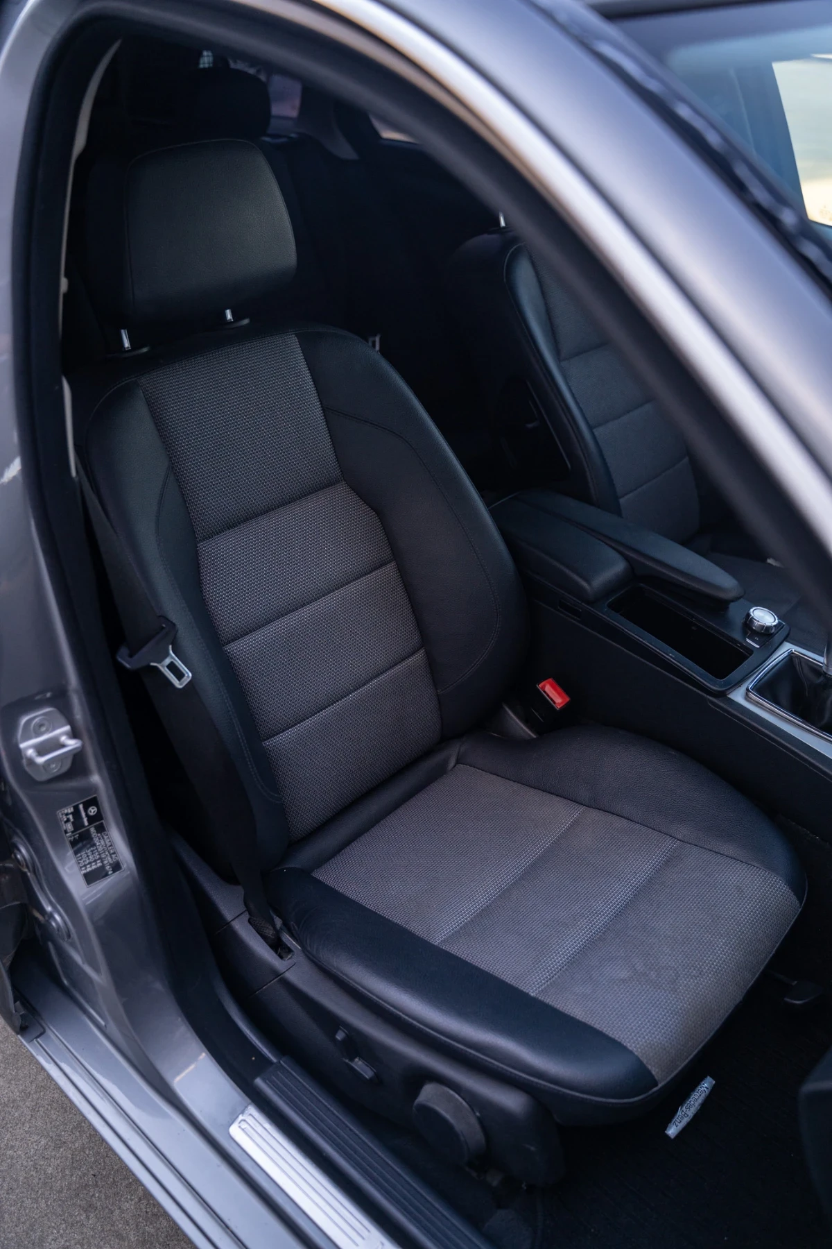 Mercedes-Benz C 220 CDI FACELIFT , снимка 9 - Автомобили и джипове - 54742989
