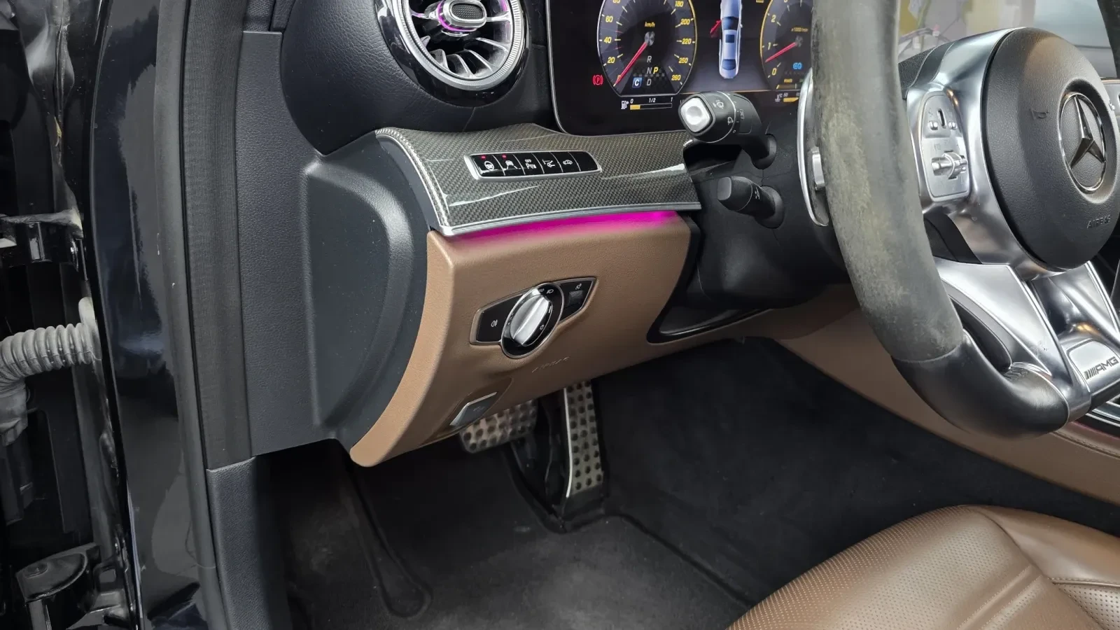 Mercedes-Benz E 53 AMG МАСАЖИ/360 Cam/Подгрев/Обдух/HUD/, снимка 7 - Автомобили и джипове - 54765863