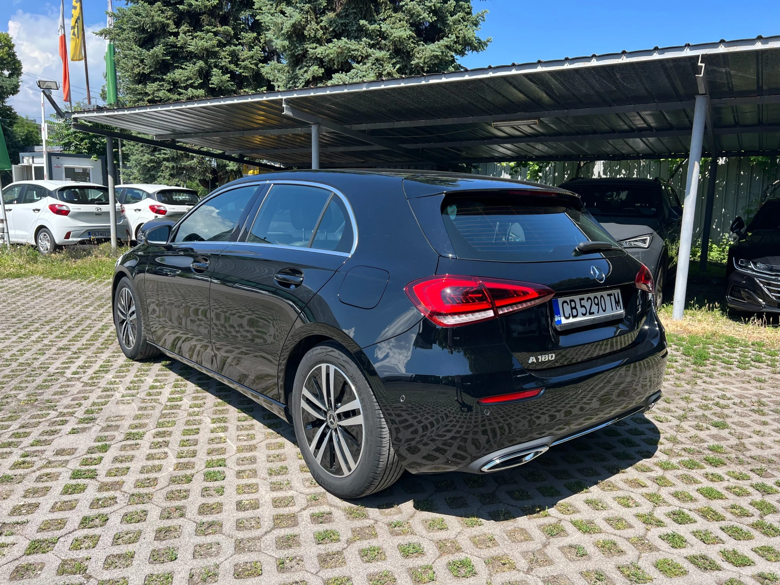 Mercedes-Benz A 180 Automatic 136 к.с., снимка 4 - Автомобили и джипове - 54831508