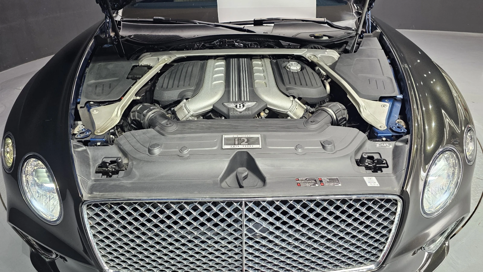 Bentley Continental gt 6.0 W12 Twin Turbo, снимка 6 - Автомобили и джипове - 54873828