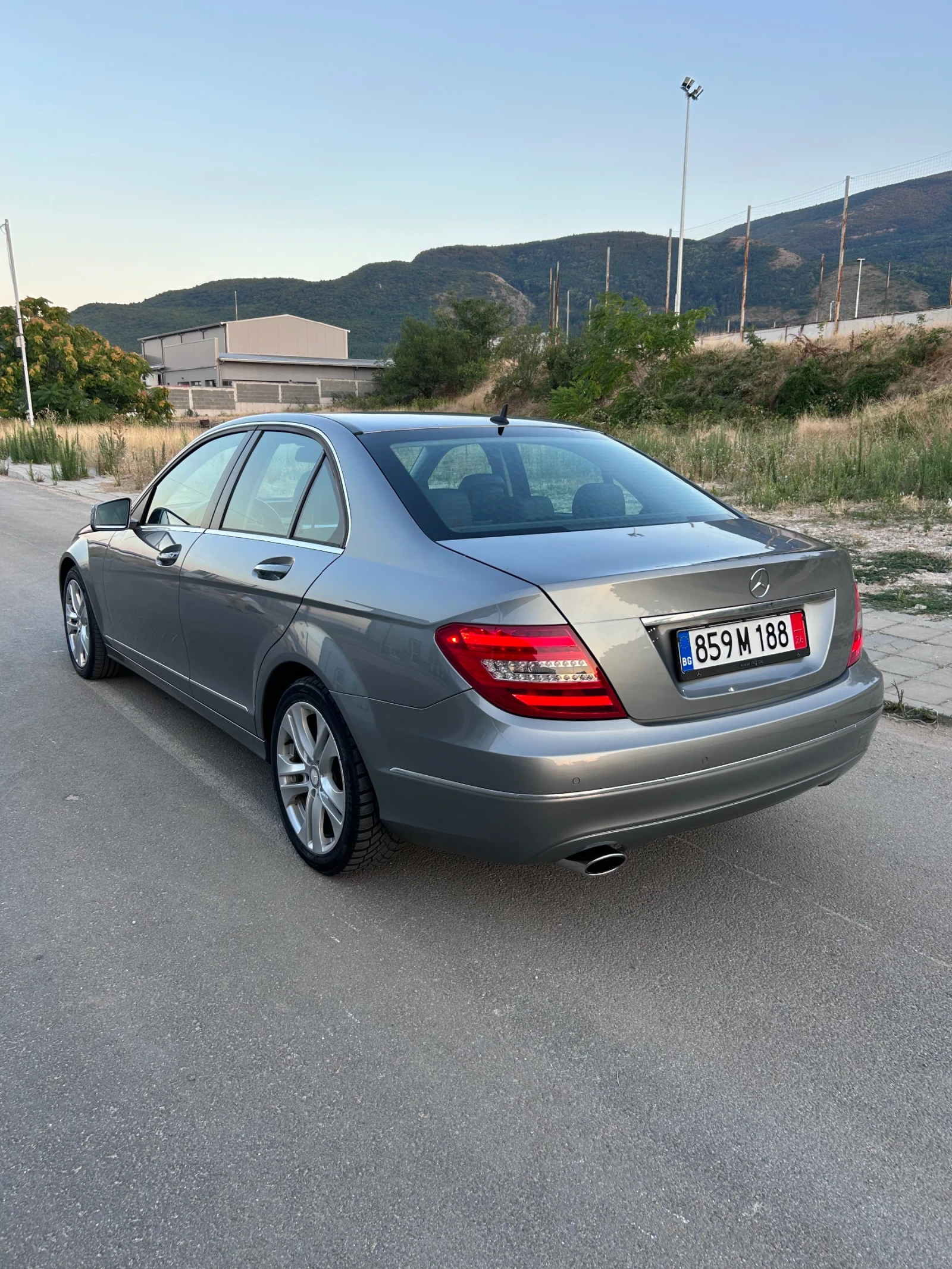 Mercedes-Benz C 220 2.2 CDI Avantgarde 7g tronic, снимка 6 - Автомобили и джипове - 55534007