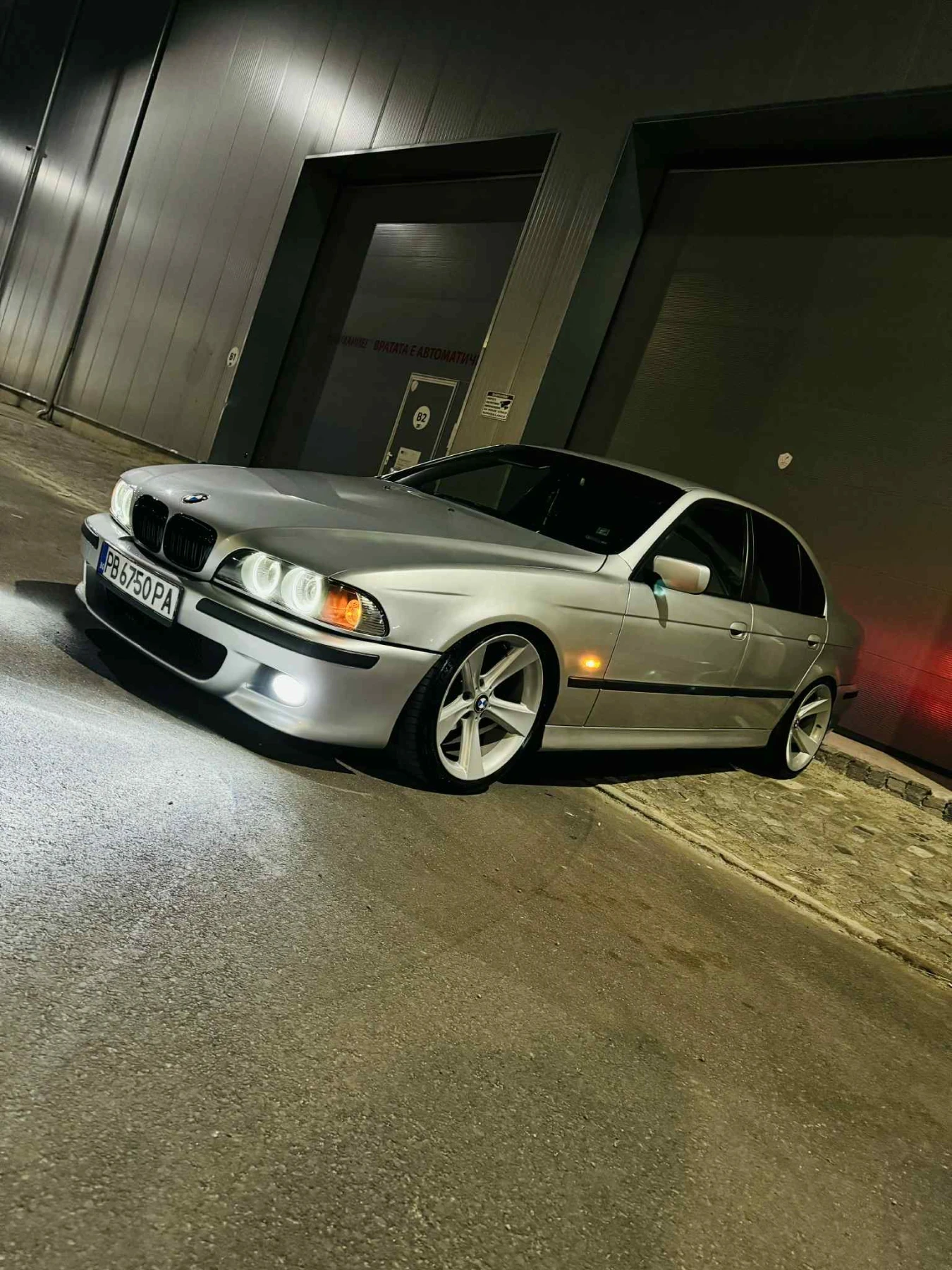 BMW 530, снимка 3 - Автомобили и джипове - 55660151