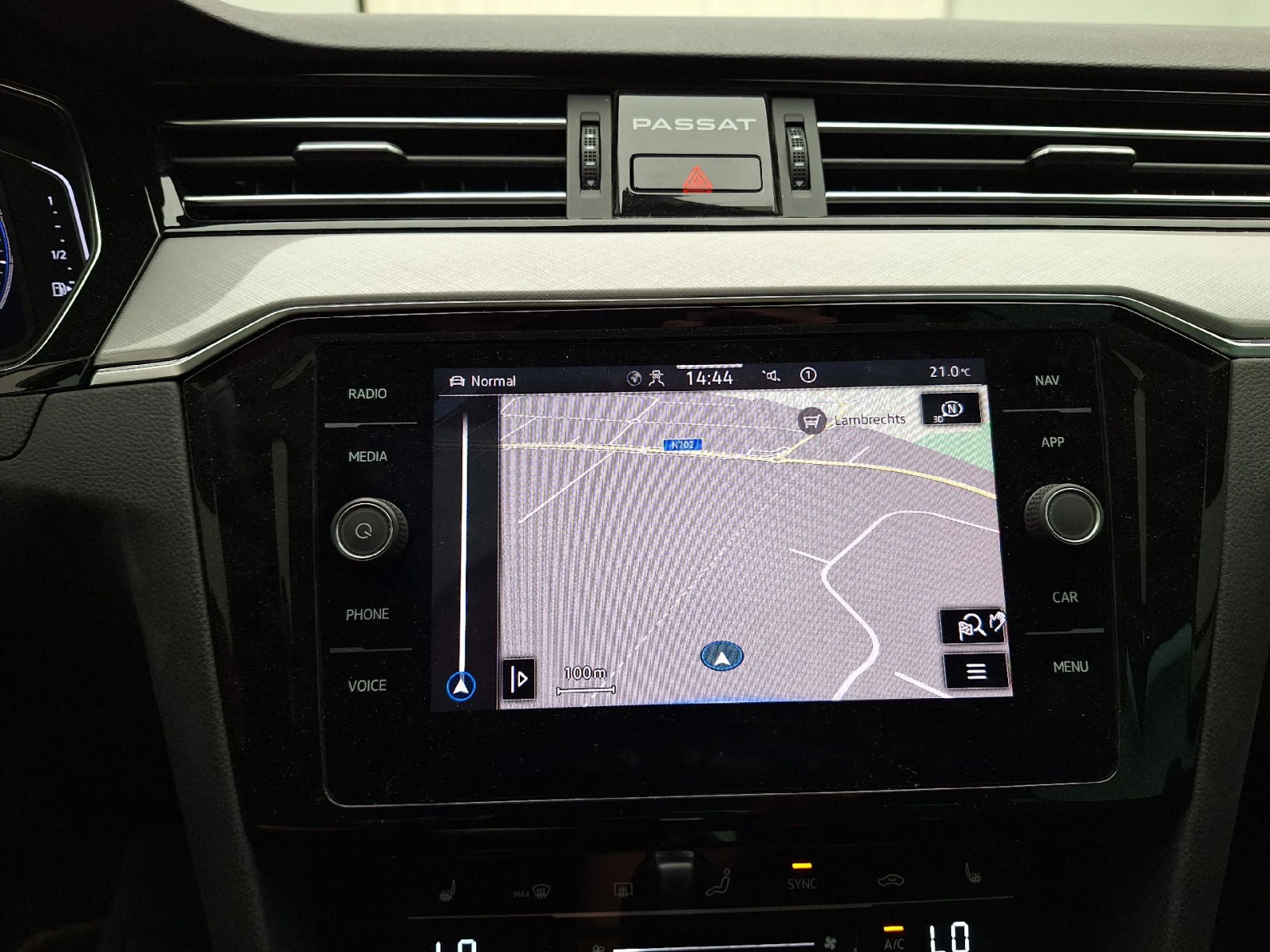 VW Passat Panorama Navi Auto, снимка 13 - Автомобили и джипове - 56354483