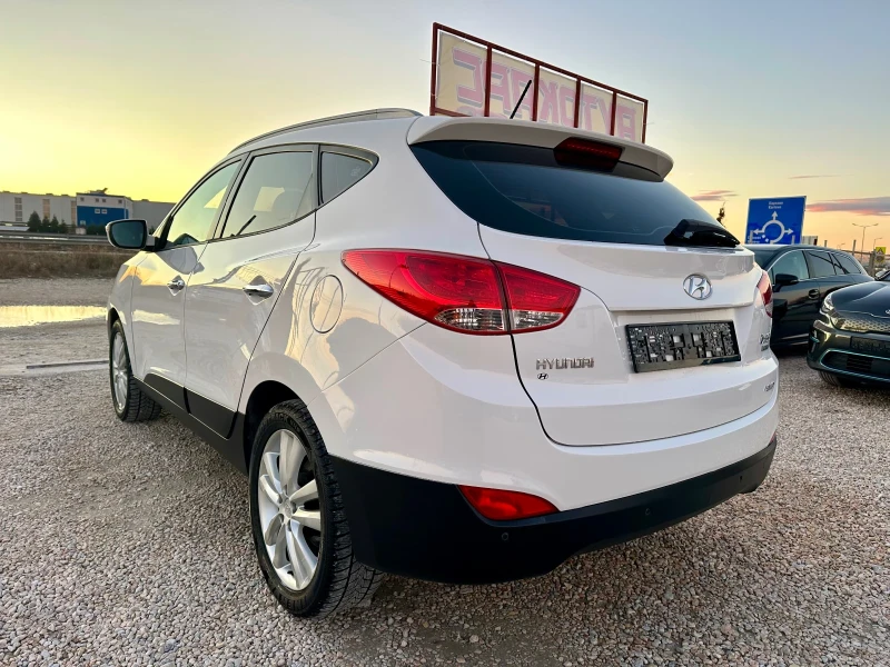 Hyundai IX35 2.0crdi 184кс 4* 4, снимка 3 - Автомобили и джипове - 48370475